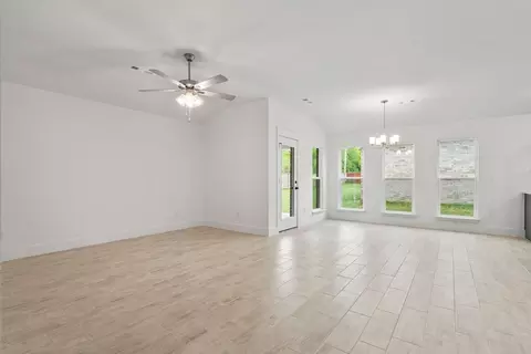 Living - 13701 E 41st, Tulsa, OK 74134 photo 3 of 7