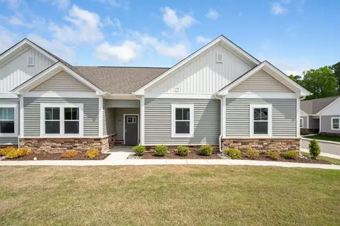 1701 Acadian Dr #B, Suffolk, VA 23434