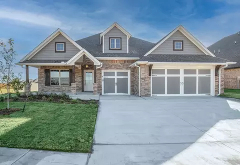 Exterior - 2920 E Northampton St, Broken Arrow, OK 74014 photo 2 of 51