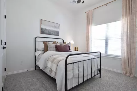 Bedroom - 2920 E Northampton St, Broken Arrow, OK 74014 photo 8 of 12