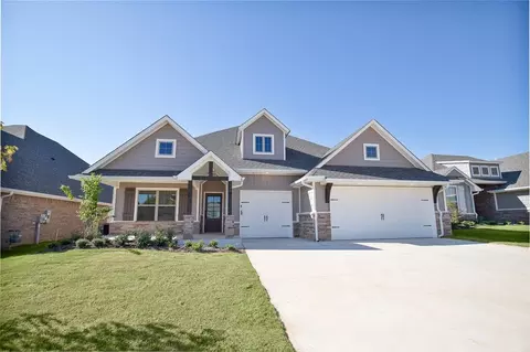 Exterior - 2920 E Northampton St, Broken Arrow, OK 74014 photo 3 of 51