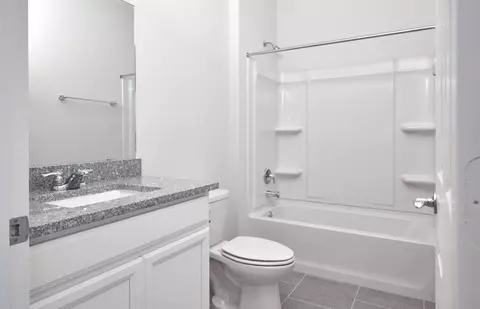 Bath - 207 Ruby Ford Dr, Cove, TX 77523 photo 2 of 3