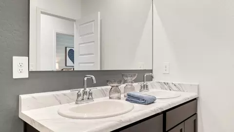 Bath - 9648 S Caballo Dr, Apache Junction, AZ 85120 photo 3 of 10
