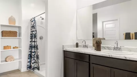 Bath - 9648 S Caballo Dr, Apache Junction, AZ 85120 photo 1 of 10