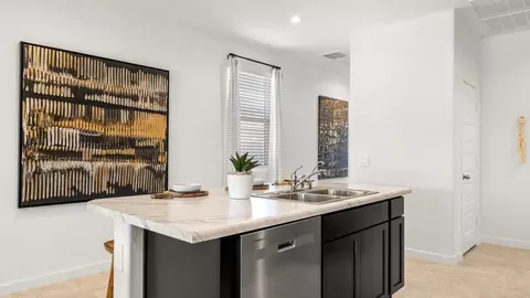 Kitchen - 9648 S Caballo Dr, Apache Junction, AZ 85120 photo 3 of 9