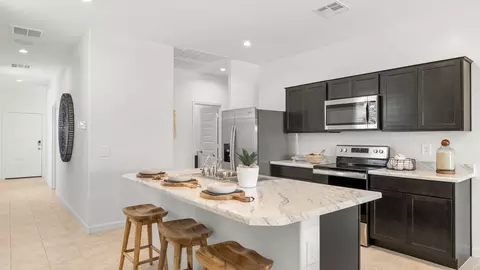 Kitchen - 9648 S Caballo Dr, Apache Junction, AZ 85120 photo 1 of 9