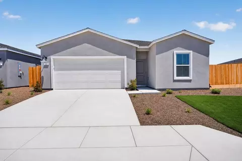 312 Bryan Ave, Dinuba, CA 93618