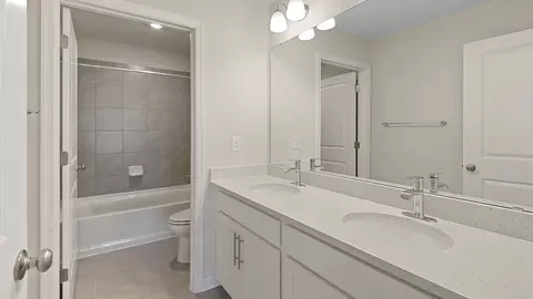 Bath - 467 Ensemble Way, Frederick, MD 21701 photo 2 of 12