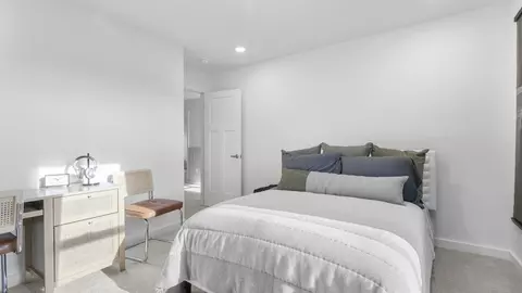 Bedroom - 314 William Dr, Pittsburgh, PA 15239 photo 6 of 17