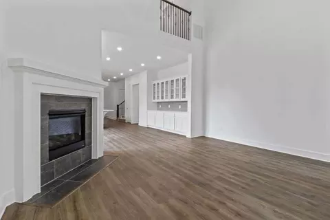 Living - 12990 Soaring Forest Dr, Conroe, TX 77302 photo 2 of 4