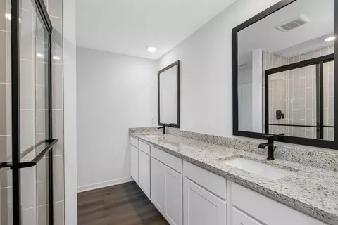 Bath - 2354 Ainsworth Ave, Spring Hill, FL 34609 photo 1 of 2