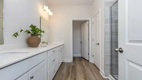 Bath - 2095 Marietta Cir, Ash, NC 28420 photo 1 of 1