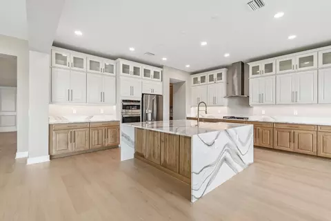 Kitchen - 17652 Cane Ave, Venice, FL 34293 photo 3 of 3