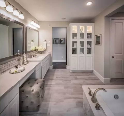 Bath - 5403 Elegance Pl, Manvel, TX 77578 photo 2 of 3
