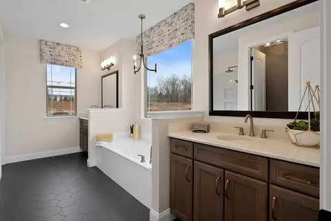Bath - Cambrium Ct., Wentzville, MO 63385 photo 4 of 9