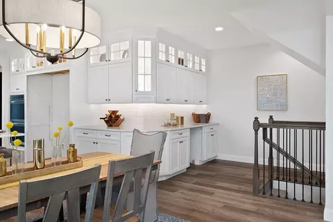 Dining - Cambrium Ct., Wentzville, MO 63385 photo 2 of 4