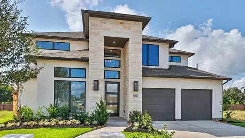 10914 Water Point Dr, Missouri City, TX 77459