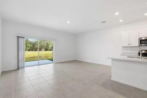 Living - 13224 Stable Pl, Parrish, FL 34219 photo 2 of 6
