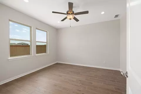 Bedroom - 7001 Cherimoya Ln, Laredo, TX 78046 photo 1 of 6