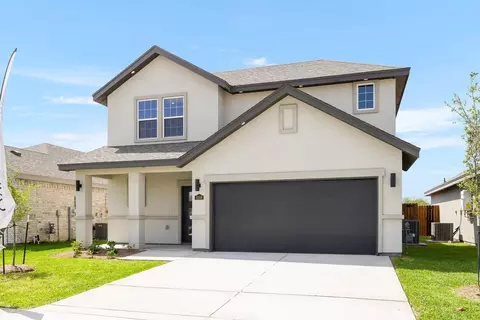 Exterior - 7001 Cherimoya Ln, Laredo, TX 78046 photo 5 of 11