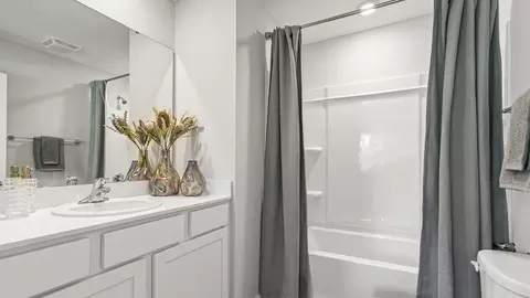 Bath - 253 Ayamonte Rd, Saint Augustine, FL 32084 photo 3 of 4