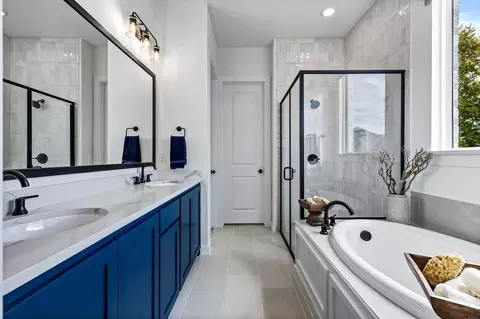 Bath - 3552 E Cheney Ave, Celina, TX 75009 photo 2 of 6