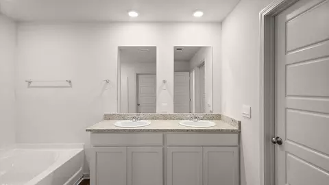 Bath - 205 Raulston Dr, Byram, MS 39272 photo 1 of 9