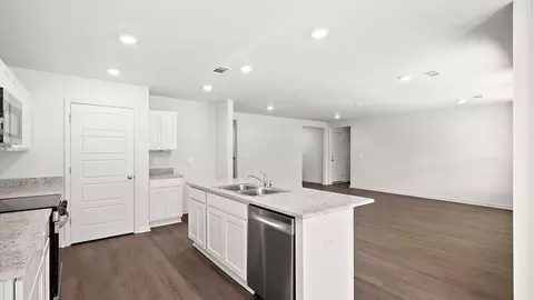Kitchen - 205 Raulston Dr, Byram, MS 39272 photo 3 of 9