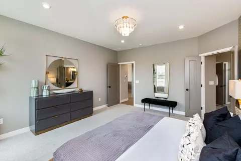Bedroom - 3801 Circollo Dr, Covington, KY 41017 photo 6 of 7