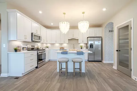 Kitchen - 3801 Circollo Dr, Covington, KY 41017 photo 3 of 10