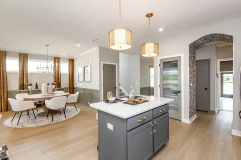 Dining - 3801 Circollo Dr, Covington, KY 41017 photo 1 of 5
