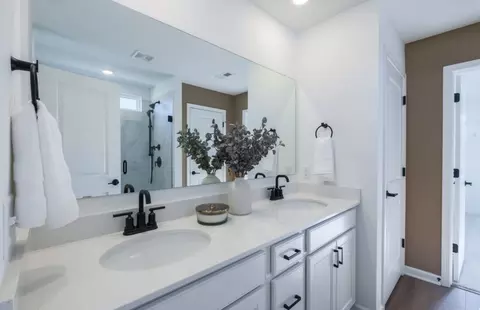 Bath - 3267 Charles Pl, Stow, OH 44224 photo 3 of 3