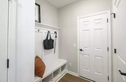 Entry Way - 3267 Charles Pl, Stow, OH 44224 photo 2 of 4