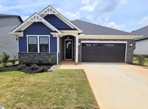 122 Tiger Lily Dr, Anderson, SC 29621