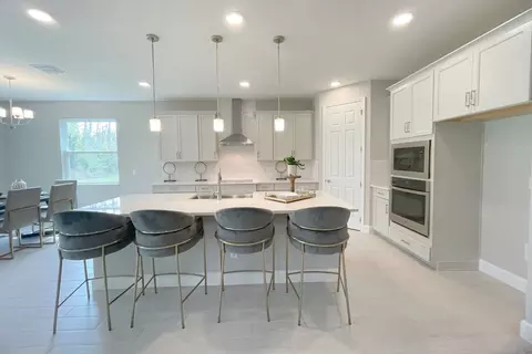 Kitchen - 5328 Teirgarten St, Saint Cloud, FL 34771 photo 4 of 7