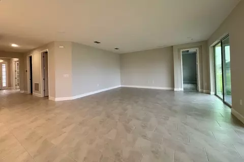 Living - 5328 Teirgarten St, Saint Cloud, FL 34771 photo 7 of 8