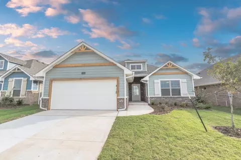 2800 Heather Hvn, Moore, OK 73160