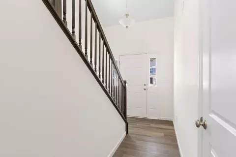 Entry Way - 1308 Hillside Ct, Rolla, MO 65401 photo 2 of 3