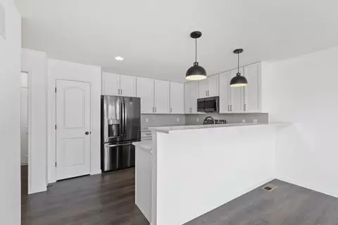 Kitchen - 1308 Hillside Ct, Rolla, MO 65401 photo 3 of 7
