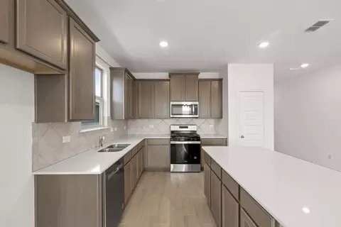 3115 Hawkview Dr, Cleburne, TX 76031
