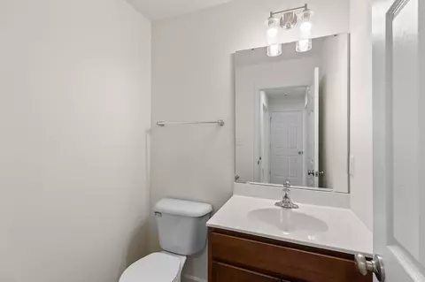 Bath - 986 Grandview Ln, Pacific, MO 63069 photo 12 of 18