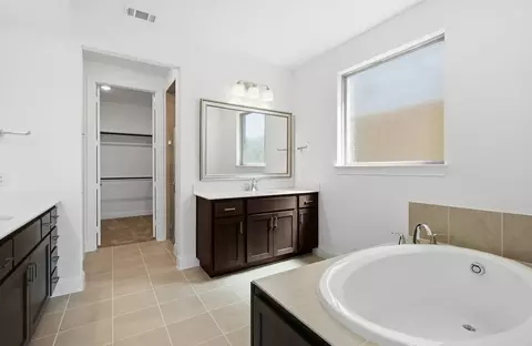 Bath - 609 Dublin Dr, Celina, TX 75009 photo 2 of 4