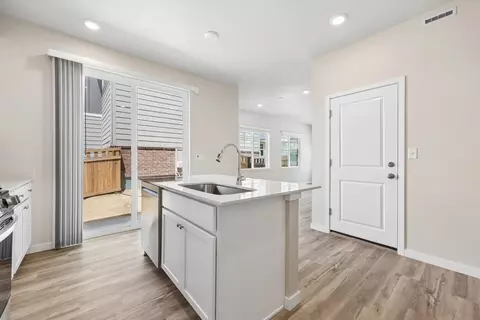 Kitchen - 22809 E 47th Dr, Aurora, CO 80019 photo 2 of 8
