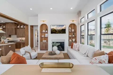 2502 N Salvia Dr, Saratoga Springs, UT 84045
