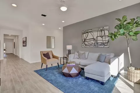 Living - 235 Meredith Blvd, Winter Haven, FL 33881 photo 2 of 4