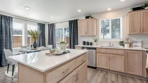 Kitchen - 6018 SE 15th St, Gresham, OR 97080 photo 3 of 9