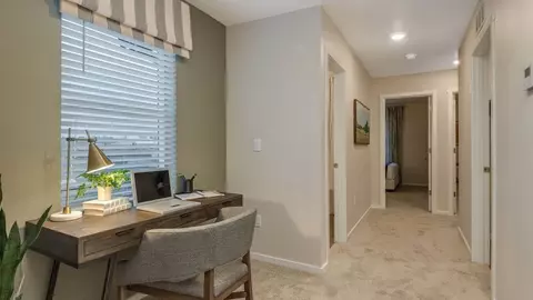 Entry Way - 6018 SE 15th St, Gresham, OR 97080 photo 6 of 11
