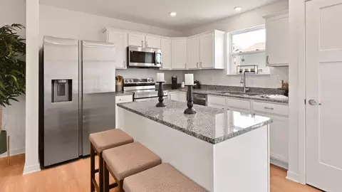Kitchen - 227 Monroe Ave, Ranson, WV 25438 photo 3 of 5