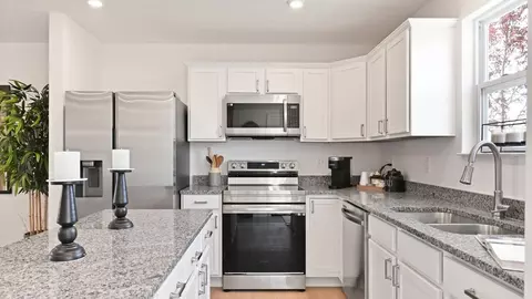 Kitchen - 227 Monroe Ave, Ranson, WV 25438 photo 4 of 5