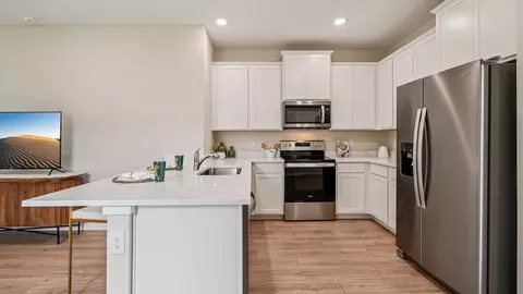 Kitchen - 5204 NW 41st Loop, Ocala, FL 34482 photo 4 of 5
